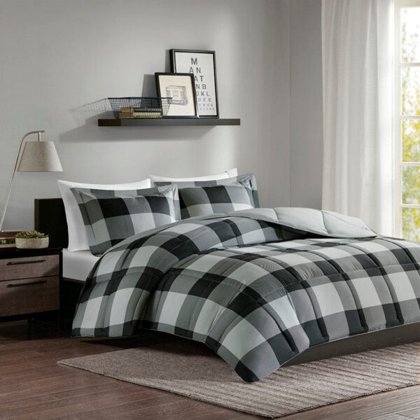 Madison Park Essentials Barrett 3M Scotchgard Down Alt Comforter Mini Set in Grey / Black, Full / Queen MPE10-559