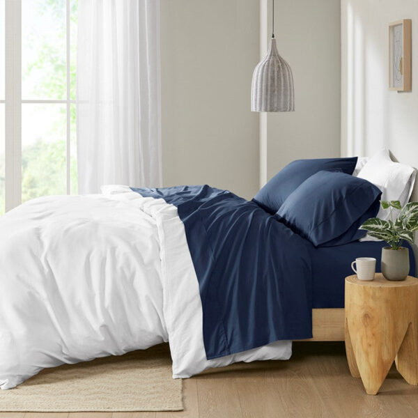 Madison Park 200 Thread Count Cotton Peached Percale Sheet Set in Navy, Full MP20-6640