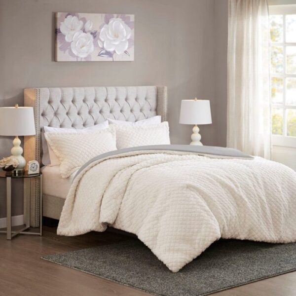 Madison Park Adler Reversible Textured Sherpa to Faux Mink Comforter Set in Ivory / Grey, King MP10-6628